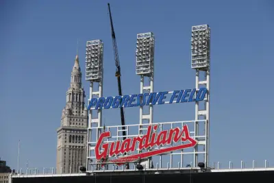 Trump’s latest demand: Washington football and Cleveland baseball teams should change names back