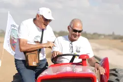 How Israel’s Oldest Freed Hostage, a Potato Farmer, Rides a Tractor Again