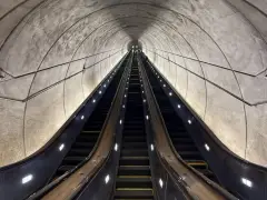 The longest Metro escalator has an even longer wait time