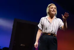 Following a 2015 Film Starring Jennifer Lawrence, the Life of a QVC Star, Joy Mangano, Is Again Depicted in Off-Broadway’s ‘JOY’