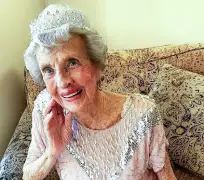 Point Loma High honors oldest living alumna, radio and ballet queen Eileen McCarthy