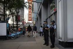 Despite Weekend of Deadly Violence, Chicago Mayor Vows ‘No Troops’ in the Windy City